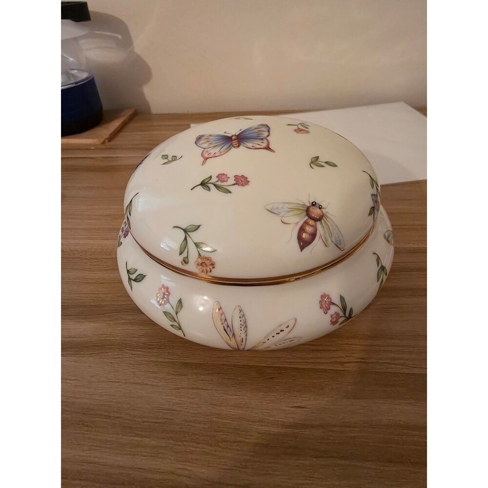 Burton and Burton trinket dish